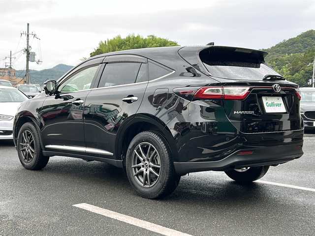 トヨタ ハリアー エレガンス 京都府 2018(平30)年 2.2万km ブラック サンルーフ　アルパインＢＩＧ－Ｘ９型ナビ　バックカメラ　サイドカメラ　純正ＥＴＣ　追従付きクルーズコントロール　ＢＴ　パワーシート　盗難防止システム　社外ドライブレコーダー　コーナーセンサー　禁煙車