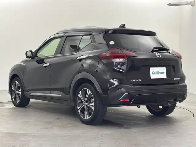 日産 キックス X 福井県 2021(令3)年 1.4万km ピュアブラック プロパイロット/・衝突軽減ブレーキ/・車線逸脱警報機能/・レーンキープアシスト/・クルーズコントロール（追従有）/純正ナビゲーション/【AM/FM/CD/Bluetooth/フルセグTV】/アラウンドビューモニター/ビルトインETC/デジタルインナーミラー/オートライト/LEDヘッドライド/ヘッドライドレベライザー/プッシュスタート/スマートキー/取扱説明書