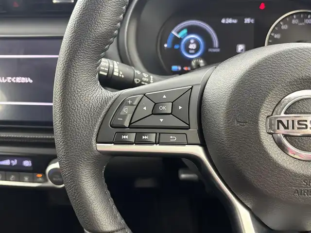 日産 キックス X 福井県 2021(令3)年 1.4万km ピュアブラック プロパイロット/・衝突軽減ブレーキ/・車線逸脱警報機能/・レーンキープアシスト/・クルーズコントロール（追従有）/純正ナビゲーション/【AM/FM/CD/Bluetooth/フルセグTV】/アラウンドビューモニター/ビルトインETC/デジタルインナーミラー/オートライト/LEDヘッドライド/ヘッドライドレベライザー/プッシュスタート/スマートキー/取扱説明書