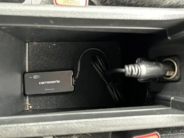 トヨタ アクア Z 新潟県 2022(令4)年 6.3万km ブラックマイカ ワンオーナー/純正ナビ/（フルセグ、Bluetooth、AM・FM）/衝突軽減ブレーキ/ETC/クルーズコントロール（追従有）/ドライブレコーダー（前方、車内）/コーナーセンサー（前後）/ステアリングスイッチ/レーンキープアシスト/LEDヘッドライト/オートライト/オートマチックハイビーム/横滑り防止/１００V充電/USB充電/タイプC充電/プッシュスタートボタン/フロアマット純正