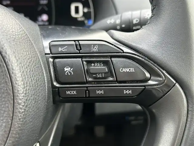 トヨタ アクア Z 新潟県 2022(令4)年 6.3万km ブラックマイカ ワンオーナー/純正ナビ/（フルセグ、Bluetooth、AM・FM）/衝突軽減ブレーキ/ETC/クルーズコントロール（追従有）/ドライブレコーダー（前方、車内）/コーナーセンサー（前後）/ステアリングスイッチ/レーンキープアシスト/LEDヘッドライト/オートライト/オートマチックハイビーム/横滑り防止/１００V充電/USB充電/タイプC充電/プッシュスタートボタン/フロアマット純正
