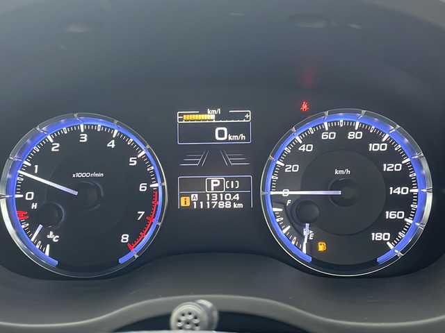 スバル レヴォーグ 1．6GT アイサイト 熊本県 2015(平27)年 11.2万km クリスタルブラックシリカ (株)IDOMが運営する【じしゃロン熊本店】の自社ローン専用車両になります。こちらは現金またはオートローンご利用時の価格です。自社ローンご希望の方は別途その旨お申付け下さい　/4WD/社外ナビ/バックカメラ/フルセグテレビ/DVD/CD/Bluetooth接続/ETC/アイサイト/HIDヘッドライト/オートライト/W＋サイドエアバッグ/スマートキー