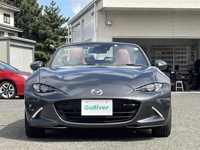 マツダ ロードスター ブラウン トップ 宮城県 2023(令5)年 0.8万km マシーングレープレミアムM /ブラウンレザーシート//BOSEプレミアムサウンド//純正メモリナビ//CD/DVD/SD/BT/USB/フルセグテレビ//バックカメラ//シートヒーター//クルーズコントロール//スマートシティブレーキサポート//ブラインドスポットモニター//車線逸脱警報//ビルトインETC//社外ドライブレコーダー前方