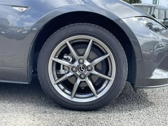 マツダ ロードスター ブラウン トップ 宮城県 2023(令5)年 0.8万km マシーングレープレミアムM /ブラウンレザーシート//BOSEプレミアムサウンド//純正メモリナビ//CD/DVD/SD/BT/USB/フルセグテレビ//バックカメラ//シートヒーター//クルーズコントロール//スマートシティブレーキサポート//ブラインドスポットモニター//車線逸脱警報//ビルトインETC//社外ドライブレコーダー前方