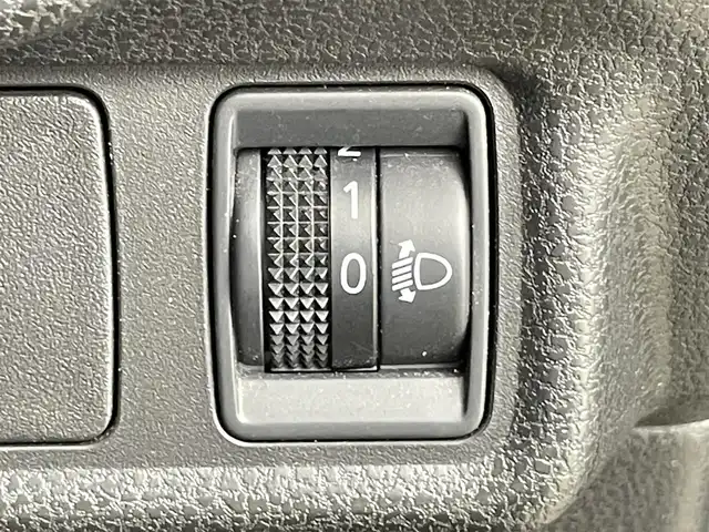 日産 ノート X DIG－S 千葉県 2013(平25)年 3.7万km オーロラモーヴ 純正7インチSDナビ/CD AUX SD フルセグ/バックカメラ/純正フロアマット/ドアバイザー/アイドリングストップ/ヘッドライトレベライザー/プッシュスタート/スマートキー/ETC