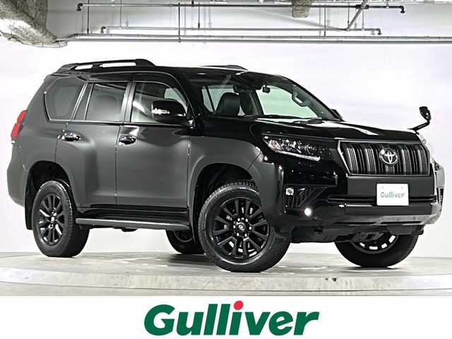 トヨタ ランドクルーザー プラド TX Lパッケージ マットブラED 広島県 2023(令5)年 2.8万km ブラック 禁煙車/７人乗/ブラックルーフレール/ムーンルーフ/トヨタセーフティセンス/・プリクラッシュセーフティ/・レーンディパーチャーアラート/・レーントレーシングアシスト/・オートマチックハイビーム/・RSA/・先行車発進告知/クリアランスソナー/純正ナビ/・フルセグTV/CD/DVD/Bluetooth//バックカメラ/革巻きステアリング/ステアリングスイッチ/オートライト/ヘッドランプウォッシャー/LEDヘッドライト/フォグランプ/黒レザーシート/シートヒーター/ベンチレーション/パワーシート/前後ドライブレコーダー/ETC2.0/純正フロアマット
