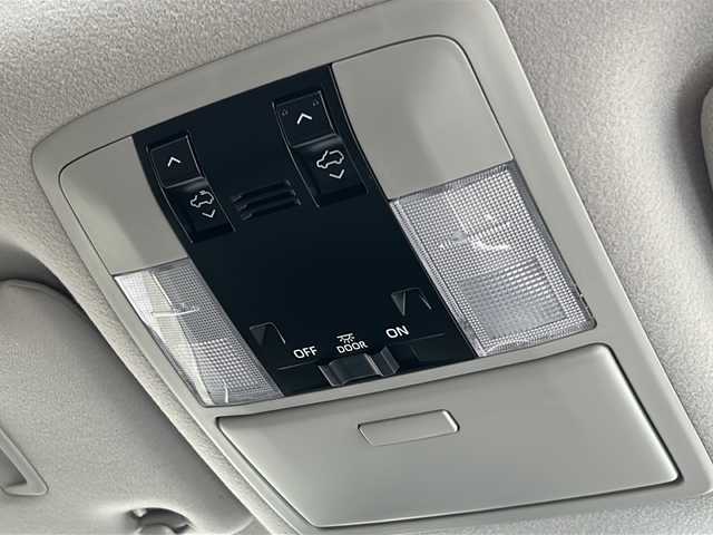 トヨタ ランドクルーザー プラド TX Lパッケージ マットブラED 広島県 2023(令5)年 2.8万km ブラック 禁煙車/７人乗/ブラックルーフレール/ムーンルーフ/トヨタセーフティセンス/・プリクラッシュセーフティ/・レーンディパーチャーアラート/・レーントレーシングアシスト/・オートマチックハイビーム/・RSA/・先行車発進告知/クリアランスソナー/純正ナビ/・フルセグTV/CD/DVD/Bluetooth//バックカメラ/革巻きステアリング/ステアリングスイッチ/オートライト/ヘッドランプウォッシャー/LEDヘッドライト/フォグランプ/黒レザーシート/シートヒーター/ベンチレーション/パワーシート/前後ドライブレコーダー/ETC2.0/純正フロアマット