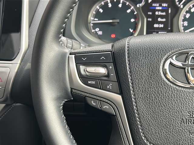 トヨタ ランドクルーザー プラド TX Lパッケージ マットブラED 広島県 2023(令5)年 2.8万km ブラック 禁煙車/７人乗/ブラックルーフレール/ムーンルーフ/トヨタセーフティセンス/・プリクラッシュセーフティ/・レーンディパーチャーアラート/・レーントレーシングアシスト/・オートマチックハイビーム/・RSA/・先行車発進告知/クリアランスソナー/純正ナビ/・フルセグTV/CD/DVD/Bluetooth//バックカメラ/革巻きステアリング/ステアリングスイッチ/オートライト/ヘッドランプウォッシャー/LEDヘッドライト/フォグランプ/黒レザーシート/シートヒーター/ベンチレーション/パワーシート/前後ドライブレコーダー/ETC2.0/純正フロアマット