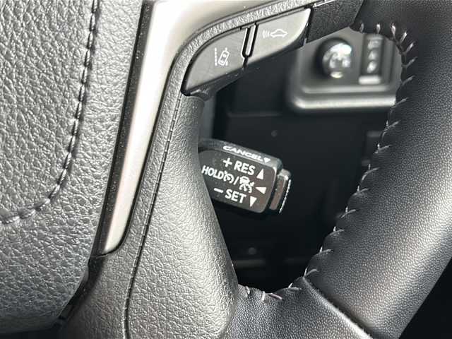 トヨタ ランドクルーザー プラド TX Lパッケージ マットブラED 広島県 2023(令5)年 2.8万km ブラック 禁煙車/７人乗/ブラックルーフレール/ムーンルーフ/トヨタセーフティセンス/・プリクラッシュセーフティ/・レーンディパーチャーアラート/・レーントレーシングアシスト/・オートマチックハイビーム/・RSA/・先行車発進告知/クリアランスソナー/純正ナビ/・フルセグTV/CD/DVD/Bluetooth//バックカメラ/革巻きステアリング/ステアリングスイッチ/オートライト/ヘッドランプウォッシャー/LEDヘッドライト/フォグランプ/黒レザーシート/シートヒーター/ベンチレーション/パワーシート/前後ドライブレコーダー/ETC2.0/純正フロアマット