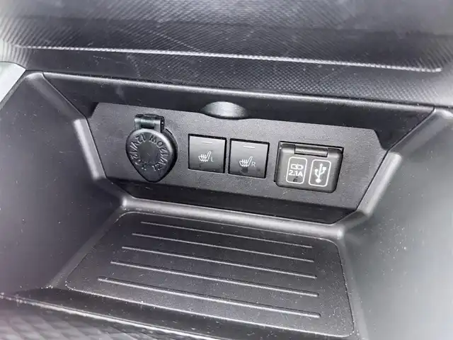 トヨタ ライズ Z 京都府 2021(令3)年 4.4万km ブラックマイカメタリック/シャイニングホワイトパール スマートアシスト/・衝突回避支援ブレーキ機能/・車線逸脱抑制制御機能/・ブレーキ抑制付誤発進抑制機能/・アダブティブドライビングビーム/・アダブティブクルーズコントロール/・衝突警報機能/・車線逸脱警報機能/・レーンキープコントロール/純正9インチディスプレイオーティオ、地デジ/バックカメラ/前席シートヒーター/ビルトインETC/前後ドライブレコーダー/LEDヘッドランプ/保証書/取扱説明書