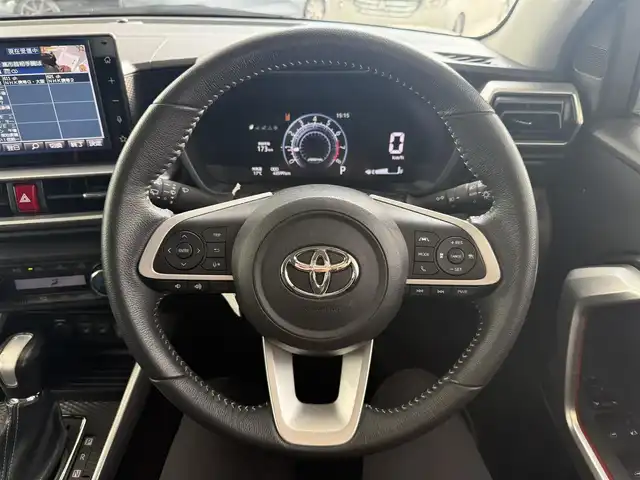 トヨタ ライズ Z 京都府 2021(令3)年 4.4万km ブラックマイカメタリック/シャイニングホワイトパール スマートアシスト/・衝突回避支援ブレーキ機能/・車線逸脱抑制制御機能/・ブレーキ抑制付誤発進抑制機能/・アダブティブドライビングビーム/・アダブティブクルーズコントロール/・衝突警報機能/・車線逸脱警報機能/・レーンキープコントロール/純正9インチディスプレイオーティオ、地デジ/バックカメラ/前席シートヒーター/ビルトインETC/前後ドライブレコーダー/LEDヘッドランプ/保証書/取扱説明書