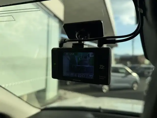 トヨタ ライズ Z 京都府 2021(令3)年 4.4万km ブラックマイカメタリック/シャイニングホワイトパール スマートアシスト/・衝突回避支援ブレーキ機能/・車線逸脱抑制制御機能/・ブレーキ抑制付誤発進抑制機能/・アダブティブドライビングビーム/・アダブティブクルーズコントロール/・衝突警報機能/・車線逸脱警報機能/・レーンキープコントロール/純正9インチディスプレイオーティオ、地デジ/バックカメラ/前席シートヒーター/ビルトインETC/前後ドライブレコーダー/LEDヘッドランプ/保証書/取扱説明書