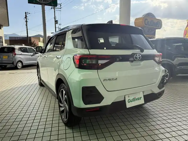 トヨタ ライズ Z 京都府 2021(令3)年 4.4万km ブラックマイカメタリック/シャイニングホワイトパール スマートアシスト/・衝突回避支援ブレーキ機能/・車線逸脱抑制制御機能/・ブレーキ抑制付誤発進抑制機能/・アダブティブドライビングビーム/・アダブティブクルーズコントロール/・衝突警報機能/・車線逸脱警報機能/・レーンキープコントロール/純正9インチディスプレイオーティオ、地デジ/バックカメラ/前席シートヒーター/ビルトインETC/前後ドライブレコーダー/LEDヘッドランプ/保証書/取扱説明書