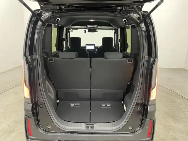 ホンダ Ｎ ＢＯＸ カスタム 埼玉県 2024(令6)年 0.9万km クリスタルブラックパール 純正ナビ　バックカメラ　ＥＴＣ　前後ドライブレコーダー　ホンダセンシング　アダプティブクルーズコントロール　シートヒーター　純正アルミホイール　スマートキー　オートハイビーム　LEDヘッドライト　TV