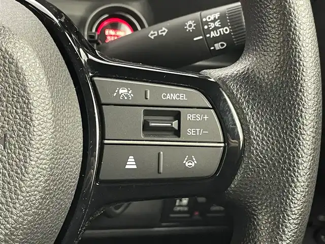 ホンダ Ｎ ＢＯＸ カスタム 埼玉県 2024(令6)年 0.9万km クリスタルブラックパール 純正ナビ　バックカメラ　ＥＴＣ　前後ドライブレコーダー　ホンダセンシング　アダプティブクルーズコントロール　シートヒーター　純正アルミホイール　スマートキー　オートハイビーム　LEDヘッドライト　TV