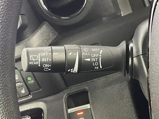 ホンダ Ｎ ＢＯＸ カスタム 埼玉県 2024(令6)年 0.9万km クリスタルブラックパール 純正ナビ　バックカメラ　ＥＴＣ　前後ドライブレコーダー　ホンダセンシング　アダプティブクルーズコントロール　シートヒーター　純正アルミホイール　スマートキー　オートハイビーム　LEDヘッドライト　TV