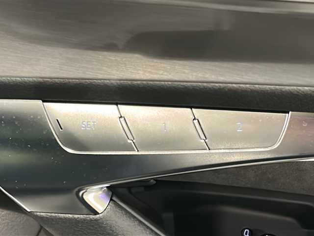 アウディ Ａ７ SB 45TFSIクワトロ Sライン 新潟県 2020(令2)年 2.4万km ミトスブラックメタリック 純正ナビ(フルセグTV/Bluetooth/SD/USB)/360°カメラ/パーキングエイド/エフィシェンシアシスト/バーチャルコックピット/レザーシート/サンルーフ/前席パワーシート/運転席シートメモリー/全席シートヒーター/アダプティブクルーズコントロール/アシスタンスパッケージ/パワーアシストパッケージ/リアコンフォートパッケージ/クリアランスソナー/純正21インチAW/LEDヘッドライト/取扱説明書/スペアキー有/2.0ETC