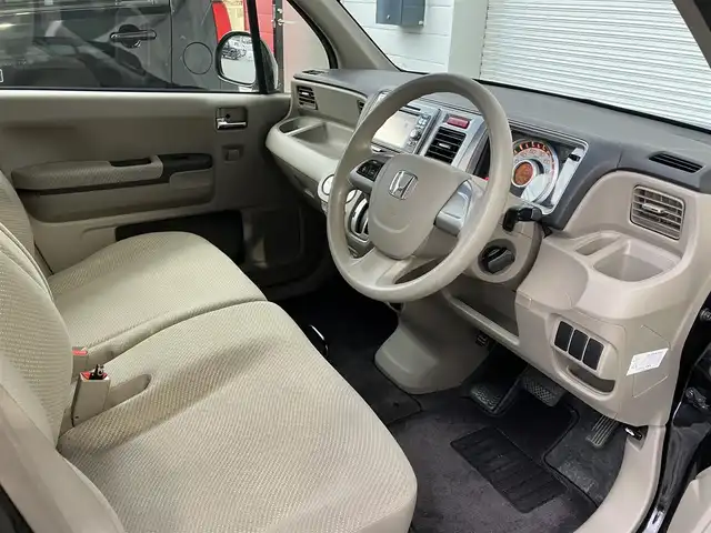 ホンダ ライフ G HIDスマートスペシャル 高知県 2012(平24)年 11.8万km 黒 ナビ	/ＥＢＤ（電子制御制動力配分システム）付/ＡＢＳディスチャージヘッドライト＜ＨＩＤ＞（ロービーム、オートレベリング機構付）/スマートプラス装備/ ナビ装着用スペシャルパッケージ/Ｈｏｎｄａスマートキーシステム/フルオート・エアコンディショナー/ハーフシェイドフロントウィンドウ/カラードフロントグリル
