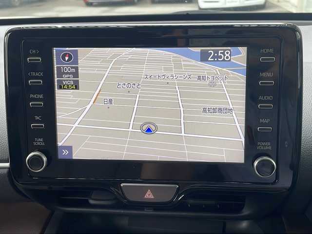 トヨタ ヤリスクロス ハイブリッド Z 高知県 2020(令2)年 3.5万km ブラックマイカ/ホワイトパールクリスタルシャイン 2トーン 純正ディスプレイオーディオナビ機能付き/(Bluetooth/CD/DVD/フルセグ)/アラウンドビューモニター/前後ドライブレコーダー/ビルトインETC/アダプティブクルーズコントロール/ハーフレザーシート/パワーシート/シートヒーター/ステアリングヒーター/純正18インチアルミホイール/オートライト/オートマチックハイビーム/LEDヘッドライト/フォグランプ/プッシュスタート/スマートキー/純正フロアマット/ドアバイザー/電動パーキングホールド/オートブレーキホールド/スペアタイヤ/オートリトラクタブルミラー