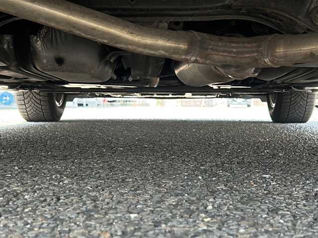 トヨタ クラウン ハイブリッド ロイヤルサルーンG 岐阜県 2013(平25)年 5.9万km プレシャスシルバー 純正ナビ/フルセグテレビ/AM　FM/Bluetooth/アダプティブクルーズコントロール/ドライブレコーダー(simple2)/ETC/シートヒーター(全席)/エアシート(全席)/ステアリングヒーター/パワーシート(前席)/シートポジションメモリー機能/バックカメラ/クリアランスソナー/プリクラッシュセーフティー/横滑り防止装置/バックドア開閉スイッチ/誤発進抑制機能/ECOMODE/POWERMODE/オートハイビーム/ヘッドライトクリーニングシステム/純正フロアマット/純正ドアバイザー/プッシュスタート/ISOFIX