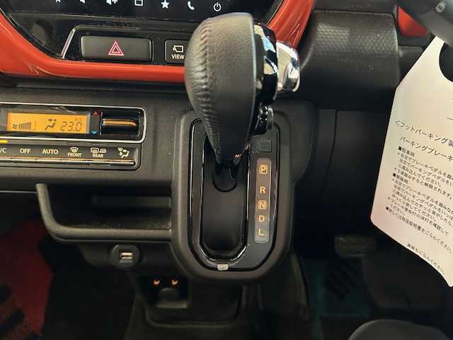 スズキ ハスラー HYBRID X 埼玉県 2020(令2)年 0.7万km バーミリオンオレンジ/ガンメタリック2トーン デュアルカメラブレーキサポート/純正メモリナビ/　　BT/フルセグ/アラウンドビューモニター/クルーズコントロール/LEDオートライト/シートヒーター/純正15インチアルミホイール/ステアリングスイッチ