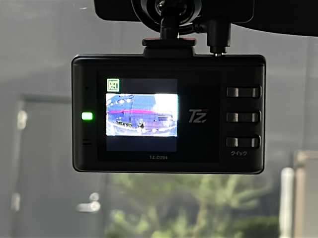 スズキ ソリオ バンディット HV MV Dカメラ ブレーキS 広島県 2018(平30)年 2.7万km ピュアホワイトP デュアルカメラブレーキサポート/車線逸脱警報/クルーズコントロール/純正8型ナビ（CN-RZ83）/・フルセグTV/・CD/DVD/・Bluetooth/・SD/音楽録音/USB/全方位カメラ/両側パワースライドドア/革巻きステアリング/ステアリングスイッチ/オートライト/シートヒーター（D席）/前方ドライブレコーダー（TZ-D204）/シートバックテーブル/リアサンシェード/純正ドアバイザー/純正ETC/スマートキー/プッシュスタート/スペアキー/コーナーポール/純正15インチアルミホイール/W+サイドエアバック