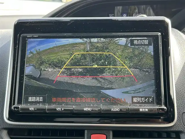 トヨタ エスクァイア Gi 福岡県 2017(平29)年 8.5万km ブラック ワンオーナー/サンルーフ/衝突軽減/純正ナビ/(AM/FM/CD/DVD/BT/フルセグ)/バックカメラ/ETC/両側パワースライドドア/アイドリングストップ/レザーシート/シートヒーター/MTモード付きAT/革巻きステアリング/ステアリングスイッチ/AUTOライト/LEDヘッドライト/フォグランプ/AUTOハイビーム/横滑り防止/プッシュスタート/スマートキー