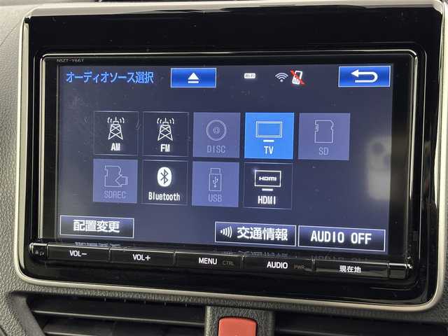 トヨタ エスクァイア Gi 福岡県 2017(平29)年 8.5万km ブラック ツインムーンルーフ/純正９型ナビ（フルセグＴＶ）　/衝突軽減　/レーンキープ　/コーナーセンサー　/クルコン　/両側電動スライドドア　/パドルシフト　/シートヒーター　/Ｗエアコン　/ドラレコ　/ＥＴＣ　/純正アルミホイール