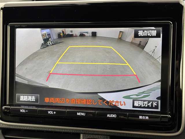 トヨタ エスクァイア Gi 福岡県 2017(平29)年 8.5万km ブラック ツインムーンルーフ/純正９型ナビ（フルセグＴＶ）　/衝突軽減　/レーンキープ　/コーナーセンサー　/クルコン　/両側電動スライドドア　/パドルシフト　/シートヒーター　/Ｗエアコン　/ドラレコ　/ＥＴＣ　/純正アルミホイール