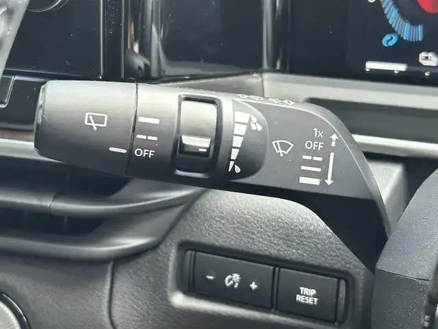 日産 オーラ G レザーエディション 神奈川県 2023(令5)年 1.2万km ピュアホワイトパール 純正9インチナビ/黒レザーシート/インテリジェントルームミラー/全方位カメラ/BOSEサウンド/ブラインドスポットモニター/オートマチックハイビーム/電子パーキング/オートホールド/Bluetooth/USB/HDMI/フルセグ/前後ドライブレコーダー/ステアリングリモコン/プッシュスタート/ワイヤレス充電