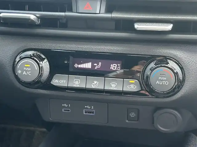 日産 オーラ G レザーエディション 神奈川県 2023(令5)年 1.2万km ピュアホワイトパール 純正9インチナビ/黒レザーシート/インテリジェントルームミラー/全方位カメラ/BOSEサウンド/ブラインドスポットモニター/オートマチックハイビーム/電子パーキング/オートホールド/Bluetooth/USB/HDMI/フルセグ/前後ドライブレコーダー/ステアリングリモコン/プッシュスタート/ワイヤレス充電