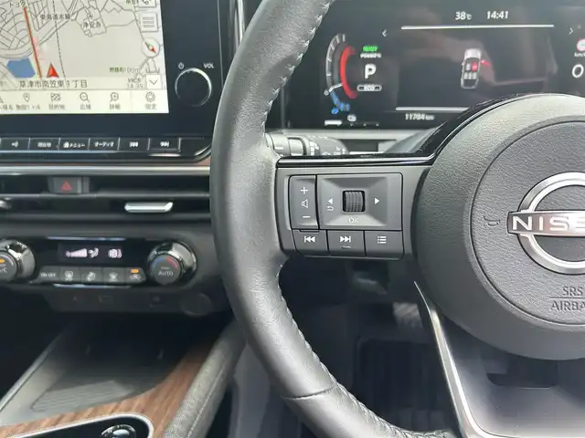 日産 オーラ G レザーエディション 神奈川県 2023(令5)年 1.2万km ピュアホワイトパール 純正9インチナビ/黒レザーシート/インテリジェントルームミラー/全方位カメラ/BOSEサウンド/ブラインドスポットモニター/オートマチックハイビーム/電子パーキング/オートホールド/Bluetooth/USB/HDMI/フルセグ/前後ドライブレコーダー/ステアリングリモコン/プッシュスタート/ワイヤレス充電