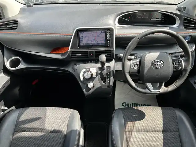 トヨタ シエンタ ハイブリッド G クエロ 兵庫県 2018(平30)年 5.7万km ブラックマイカ 両側電動スライドドア/ETC/バックカメラ/フルセグTV/ALPINEナビ/純正フロアマット/Bluetooth接続/HDMI接続/電動格納ミラー/スマートキー/プッシュスタート/ハーフレザーシート/フォグランプ/3列シート/ウォークスルー