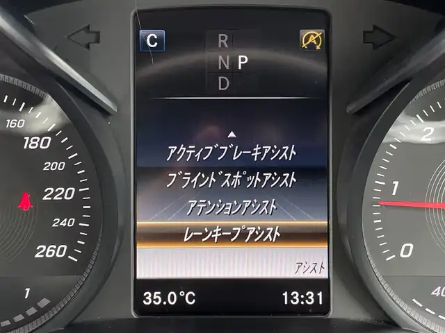 メルセデス・ベンツ Ｃ２２０ｄ ローレウスエディション 三重県 2018(平30)年 5.9万km ポーラホワイト 黒革　/シートヒーター　/純正ナビ　/フルセグＴＶ　/Ｂｌｕｅｔｏｏｔｈ　/ＬＥＤライト　/キーレスゴー　/レーダーセーフティＰＫＧ　/ＡＣＣ　/純正１８インチアルミ　/パワーシート　/ドラレコ　/エアマティックアジリティ