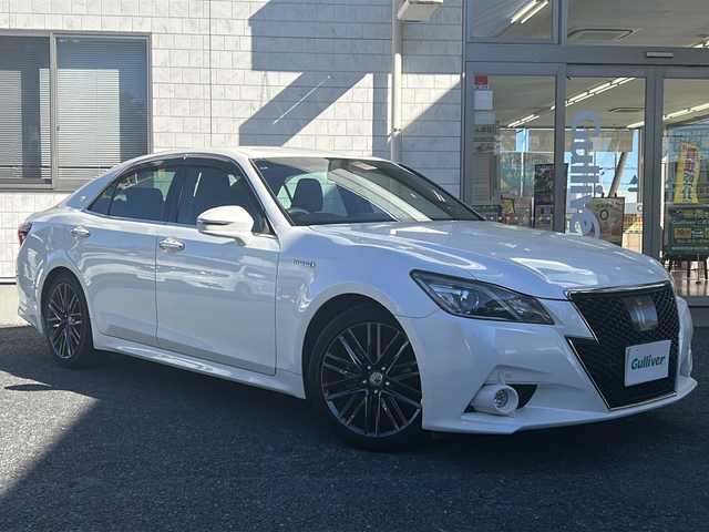 トヨタ クラウン ハイブリッド アスリートS 埼玉県 2015(平27)年 14.6万km ホワイトパールクリスタルシャイン 純正ナビ　/フルセグ/DVD/CD/BT/USB/FM/AM/ビルトインＥＴＣ　/バックカメラ　/ハンドルヒーター　/前席シートヒーター　/前席パワーシート　/クリアランスソナー　/ＰＣＳ　/ＩＣＳ　/ステアリングスイッチ　/クルーズコントロール　/取扱説明書