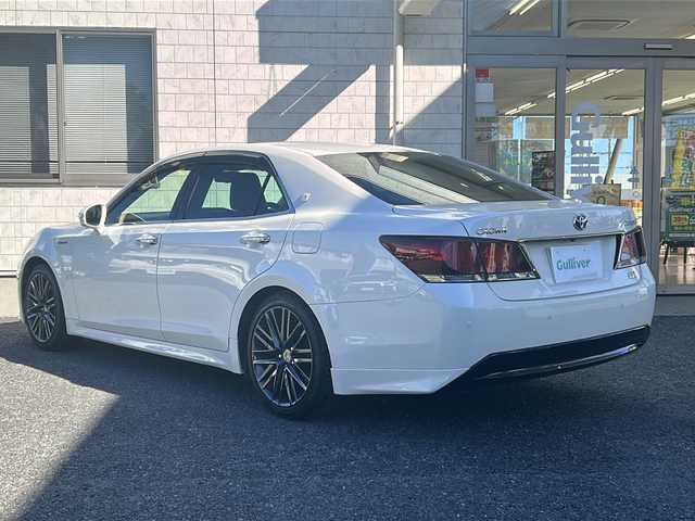 トヨタ クラウン ハイブリッド アスリートS 埼玉県 2015(平27)年 14.6万km ホワイトパールクリスタルシャイン 純正ナビ　/フルセグ/DVD/CD/BT/USB/FM/AM/ビルトインＥＴＣ　/バックカメラ　/ハンドルヒーター　/前席シートヒーター　/前席パワーシート　/クリアランスソナー　/ＰＣＳ　/ＩＣＳ　/ステアリングスイッチ　/クルーズコントロール　/取扱説明書