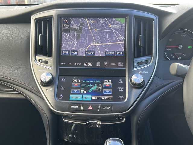 トヨタ クラウン ハイブリッド アスリートS 埼玉県 2015(平27)年 14.6万km ホワイトパールクリスタルシャイン 純正ナビ　/フルセグ/DVD/CD/BT/USB/FM/AM/ビルトインＥＴＣ　/バックカメラ　/ハンドルヒーター　/前席シートヒーター　/前席パワーシート　/クリアランスソナー　/ＰＣＳ　/ＩＣＳ　/ステアリングスイッチ　/クルーズコントロール　/取扱説明書