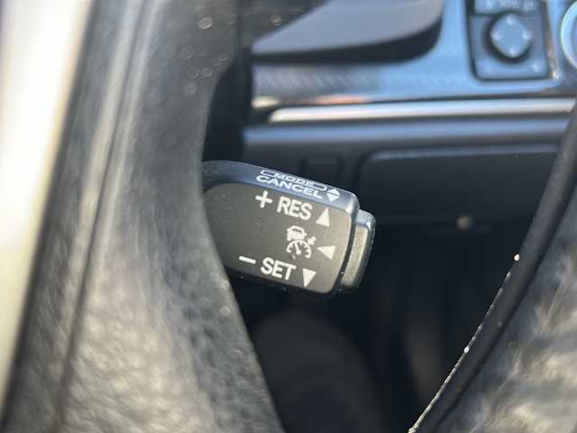 トヨタ クラウン ハイブリッド アスリートS 埼玉県 2015(平27)年 14.6万km ホワイトパールクリスタルシャイン 純正ナビ　/フルセグ/DVD/CD/BT/USB/FM/AM/ビルトインＥＴＣ　/バックカメラ　/ハンドルヒーター　/前席シートヒーター　/前席パワーシート　/クリアランスソナー　/ＰＣＳ　/ＩＣＳ　/ステアリングスイッチ　/クルーズコントロール　/取扱説明書