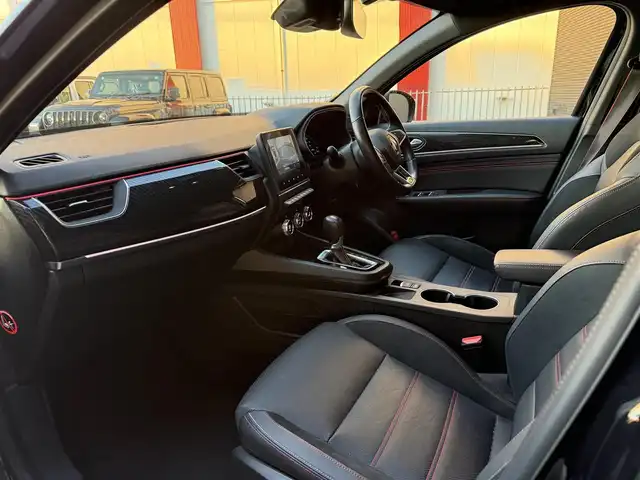 ルノー ルノー アルカナ RSライン E-テックフルハイブリッド 和歌山県 2022(令4)年 4.4万km 黒 AppleCarPlay /360度カメラ /ACC /BSM /LKA /アクティブブレーキ /パワーシート /シートヒーター /ハーフレザーシート /イージーパークアシスト /前後センサー /ステアリングヒーター /純18incAW /LEDライト /ETC