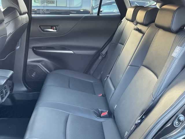 トヨタ ハリアー Z レザーパッケージ 長野県 2023(令5)年 1.8万km プレシャスブラックパール 禁煙車/調光パノラマサンルーフ/純正12.3インチディスプレイオーディオ　ナビ機能付き/JBLプレミアムサウンド/Bluetooth/フルセグTV/全周囲カメラ/デジタルインナーミラー（前後方録画機能付）/ブラインドスポットモニター/レザーシート/前席シートヒーター/前席シートベンチレーション/前席パワーシート/D席メモリ付き/電動リアゲート/ステアリングヒーター/USB入力端子/ビルトインETC2.0/トヨタセーフティセンス/レーダークルーズコントロール/純正AW19インチ/純正フロアマット/スマートキー/プッシュスタート