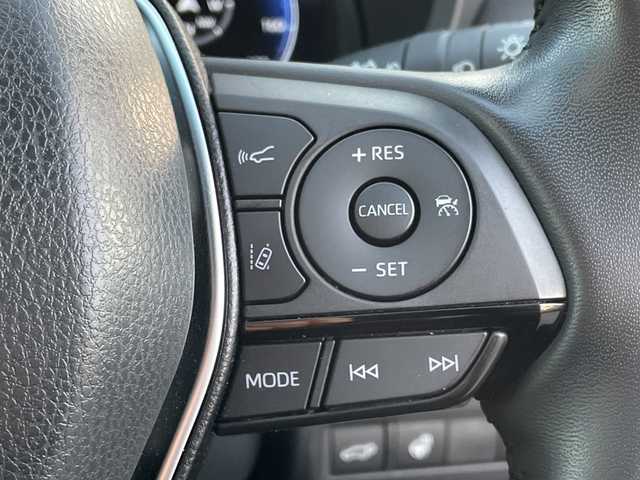 トヨタ ハリアー Z レザーパッケージ 長野県 2023(令5)年 1.8万km プレシャスブラックパール 禁煙車/調光パノラマサンルーフ/純正12.3インチディスプレイオーディオ　ナビ機能付き/JBLプレミアムサウンド/Bluetooth/フルセグTV/全周囲カメラ/デジタルインナーミラー（前後方録画機能付）/ブラインドスポットモニター/レザーシート/前席シートヒーター/前席シートベンチレーション/前席パワーシート/D席メモリ付き/電動リアゲート/ステアリングヒーター/USB入力端子/ビルトインETC2.0/トヨタセーフティセンス/レーダークルーズコントロール/純正AW19インチ/純正フロアマット/スマートキー/プッシュスタート