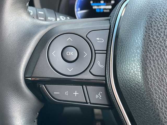 トヨタ ハリアー Z レザーパッケージ 長野県 2023(令5)年 1.8万km プレシャスブラックパール 禁煙車/調光パノラマサンルーフ/純正12.3インチディスプレイオーディオ　ナビ機能付き/JBLプレミアムサウンド/Bluetooth/フルセグTV/全周囲カメラ/デジタルインナーミラー（前後方録画機能付）/ブラインドスポットモニター/レザーシート/前席シートヒーター/前席シートベンチレーション/前席パワーシート/D席メモリ付き/電動リアゲート/ステアリングヒーター/USB入力端子/ビルトインETC2.0/トヨタセーフティセンス/レーダークルーズコントロール/純正AW19インチ/純正フロアマット/スマートキー/プッシュスタート