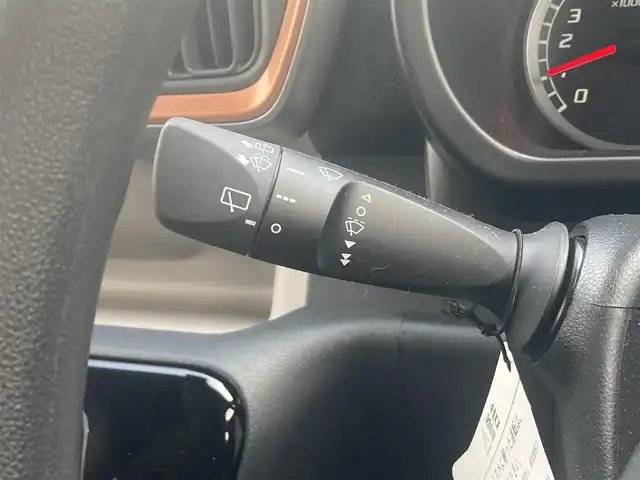 トヨタ パッソ モーダ　チャーム 愛媛県 2022(令4)年 1.7万km ブラックマイカメタリック/パウダリーベージュメタリック 2トーン ワンオーナー/社外ディスプレイオーディオ（FH-6500DVD)/・CD/DVD/Bluetooth/全方位モニター/・バックカメラ/ETC/ハーフレザーシート/衝突軽減ブレーキ/コーナーセンサー/オートハイビーム/・LEDオートライト/・フォグランプ/シートヒーター/アイドリングストップ/ISOFIX/ドアバイザー/フロアマット/プッシュスタート/・スペアキー/取扱説明書/保証書