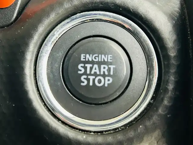 スズキ ハスラー HYBRID X 福島県 2020(令2)年 5.6万km アクティブイエロー/ホワイト2トーンルーフ 社外SDナビゲーション/型式：CN-RA04WD/【CD/DVD/Bluetooth/フルセグTV】/・バックカメラ/・ETC/衝突軽減ブレーキ/レーンキープアシスト/車線逸脱警報装置/後方コーナーセンサー/運転席＋助手席シートヒーター/LEDヘッドライト/・オートライト/・フロントフォグライト/純正15インチアルミホイール/ステアリングスイッチ/ABS/横滑り防止装置/アイドリングストップ/電動格納ミラー/純正フロアマット/ドアバイザー/プッシュスタート/・スマートキー/・スペアキー/保証書