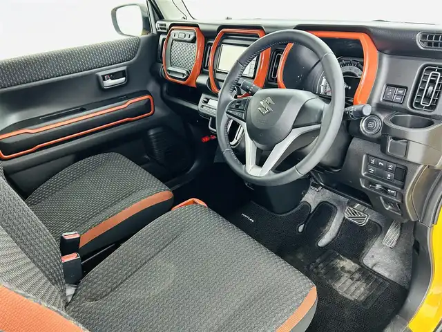 スズキ ハスラー HYBRID X 福島県 2020(令2)年 5.6万km アクティブイエロー/ホワイト2トーンルーフ 社外SDナビゲーション/型式：CN-RA04WD/【CD/DVD/Bluetooth/フルセグTV】/・バックカメラ/・ETC/衝突軽減ブレーキ/レーンキープアシスト/車線逸脱警報装置/後方コーナーセンサー/運転席＋助手席シートヒーター/LEDヘッドライト/・オートライト/・フロントフォグライト/純正15インチアルミホイール/ステアリングスイッチ/ABS/横滑り防止装置/アイドリングストップ/電動格納ミラー/純正フロアマット/ドアバイザー/プッシュスタート/・スマートキー/・スペアキー/保証書