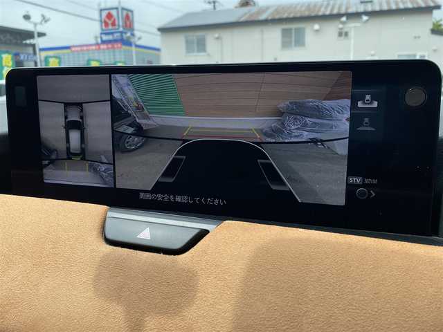 マツダ ＣＸ－６０ XD HV プレミアムスポーツ 道央・札幌 2022(令4)年 1.9万km ロジウムホワイトプレミアムメタリック 登録時走行距離 18098km/　4　W　D　/ワンオーナー/ディーゼルハイブリッド/サンルーフ/寒冷地仕様/衝突軽減ブレーキ/レーンキープアシスト/純正メーカーナビ/(AM/FM/BT/フルセグTV)/バックカメラ/全方位カメラ/パワーバックドア/レーダークルーズコントロール/茶ハーフレザーシート/前席パワーシート/置くだけ充電/コーナーセンサー/LEDヘッドライト/フロントフォグランプ/プッシュスタート/スマートキー/スペアキー×1/純正フロアマット/純正AW付冬タイヤあり/取説/保証書