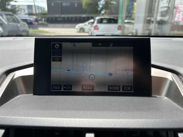 レクサス ＮＸ 300h Fスポーツ 新潟県 2016(平28)年 7.6万km ホワイトノーヴァガラスフレーク バックカメラ/フルセグテレビ/ウィンカーミラー/アイドリングストップ/クルーズコントロール/サンルーフ/プッシュスタート/シートヒーター/エアシート/サマータイヤホイールなし　車載/ブラインドスポットモニター/オートライト/プリクラッシュ/ETC