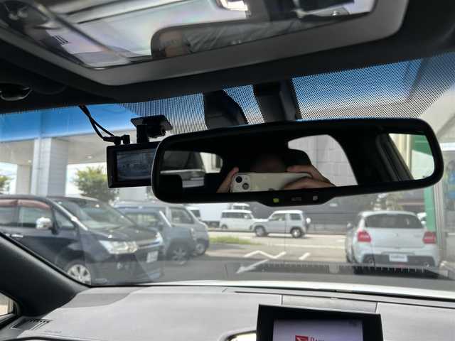 レクサス ＮＸ 300h Fスポーツ 新潟県 2016(平28)年 7.6万km ホワイトノーヴァガラスフレーク バックカメラ/フルセグテレビ/ウィンカーミラー/アイドリングストップ/クルーズコントロール/サンルーフ/プッシュスタート/シートヒーター/エアシート/サマータイヤホイールなし　車載/ブラインドスポットモニター/オートライト/プリクラッシュ/ETC