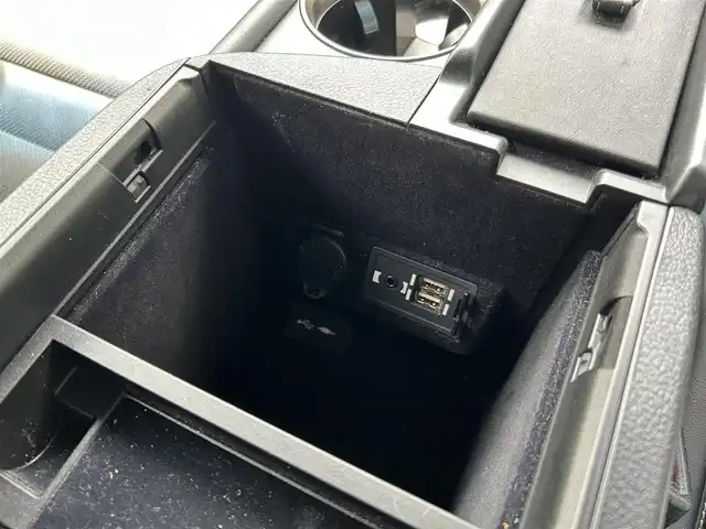 レクサス ＮＸ 300h Fスポーツ 新潟県 2016(平28)年 7.6万km ホワイトノーヴァガラスフレーク バックカメラ/フルセグテレビ/ウィンカーミラー/アイドリングストップ/クルーズコントロール/サンルーフ/プッシュスタート/シートヒーター/エアシート/サマータイヤホイールなし　車載/ブラインドスポットモニター/オートライト/プリクラッシュ/ETC