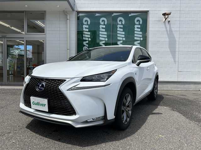 レクサス ＮＸ 300h Fスポーツ 新潟県 2016(平28)年 7.6万km ホワイトノーヴァガラスフレーク バックカメラ/フルセグテレビ/ウィンカーミラー/アイドリングストップ/クルーズコントロール/サンルーフ/プッシュスタート/シートヒーター/エアシート/サマータイヤホイールなし　車載/ブラインドスポットモニター/オートライト/プリクラッシュ/ETC